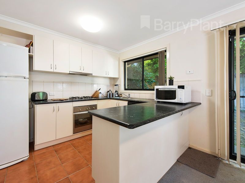 2/450 Boronia Road, Wantirna South VIC 3152, Image 2