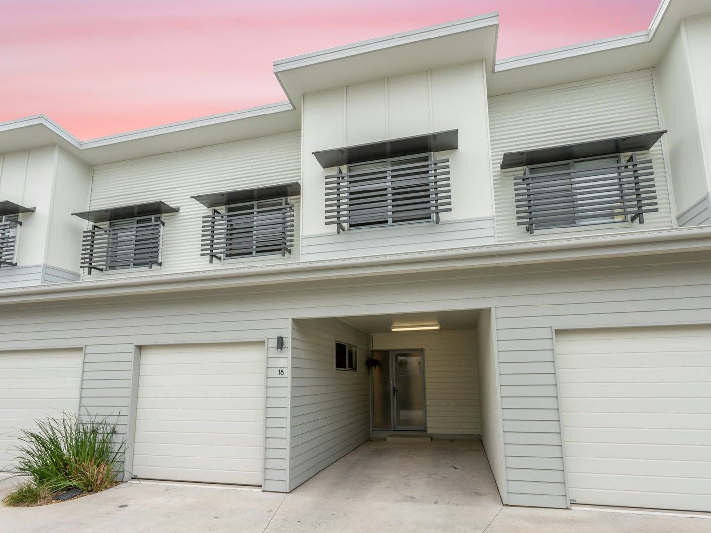 3 bedrooms Townhouse in Unit 18/1 Suncoast Beach Drive MOUNT COOLUM QLD, 4573