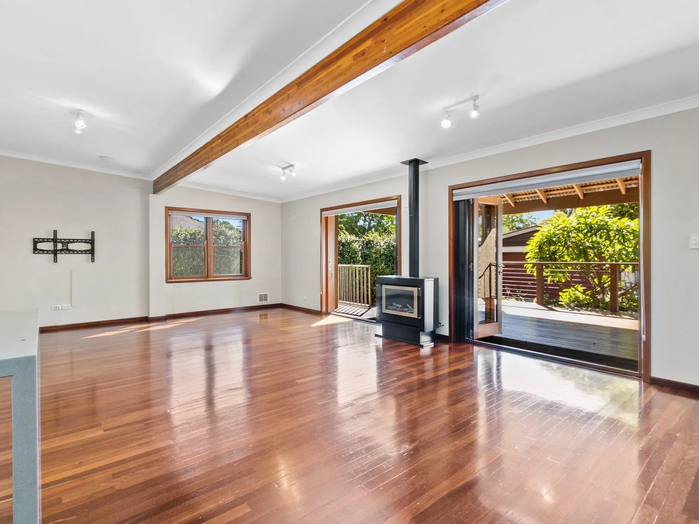 Additional image 2 of 32 Upton Street, St James WA 6102