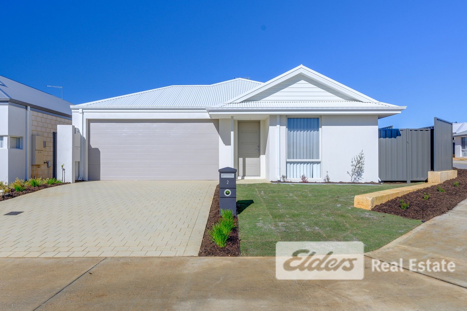 4 bedrooms House in 2 Espirit Way BALDIVIS WA, 6171