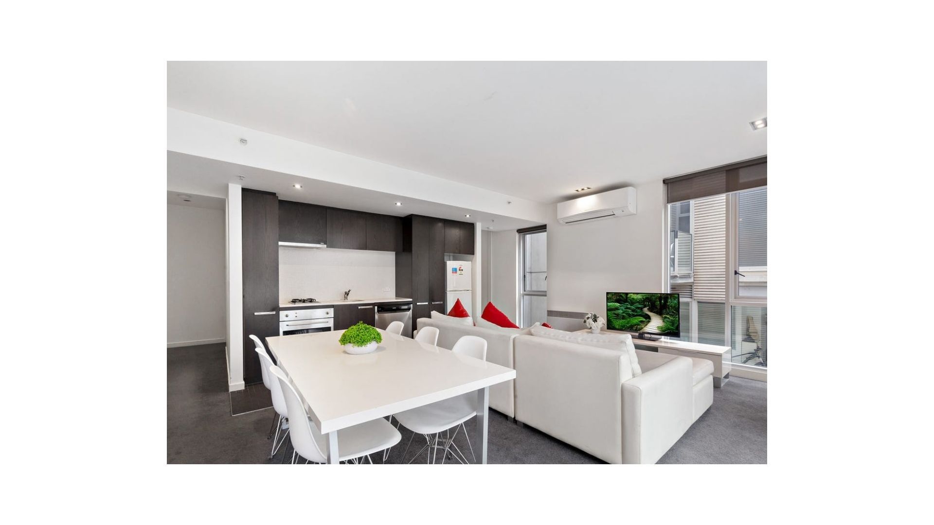 2 bedrooms Apartment / Unit / Flat in 503V/162 Albert Street EAST MELBOURNE VIC, 3002