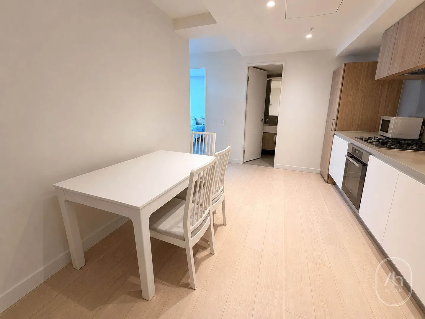 Fully Furnished 3-Bedroom Apartment in Queens Place  Premium CBD Living, Melbourne
