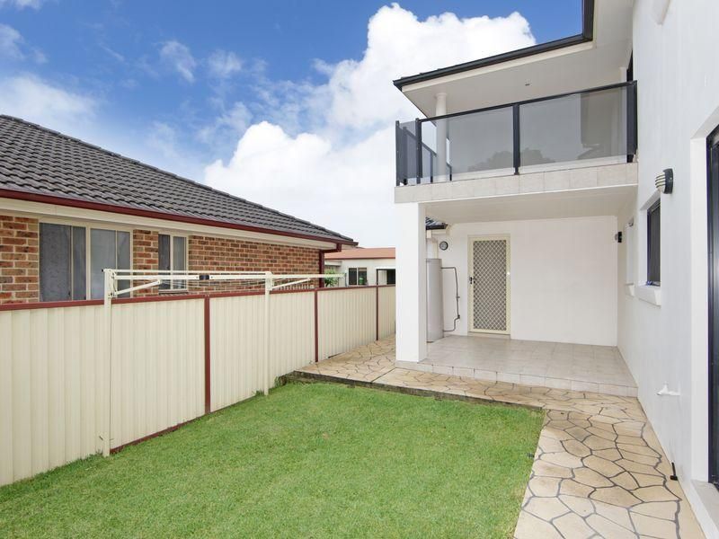 2/14 Oaks Avenue, LONG JETTY NSW 2261, Image 2