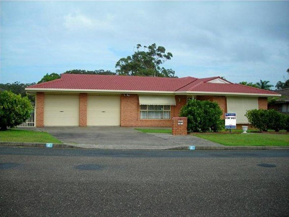 4 Carrabeen Drive, Old Bar NSW 2430