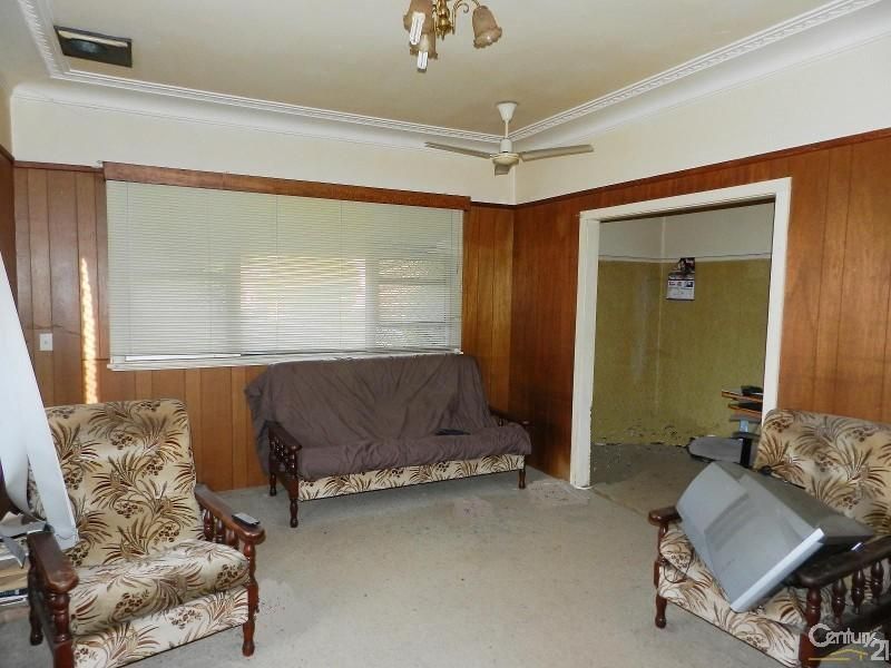 11 Third Avenue, Harristown QLD 4350, Image 2