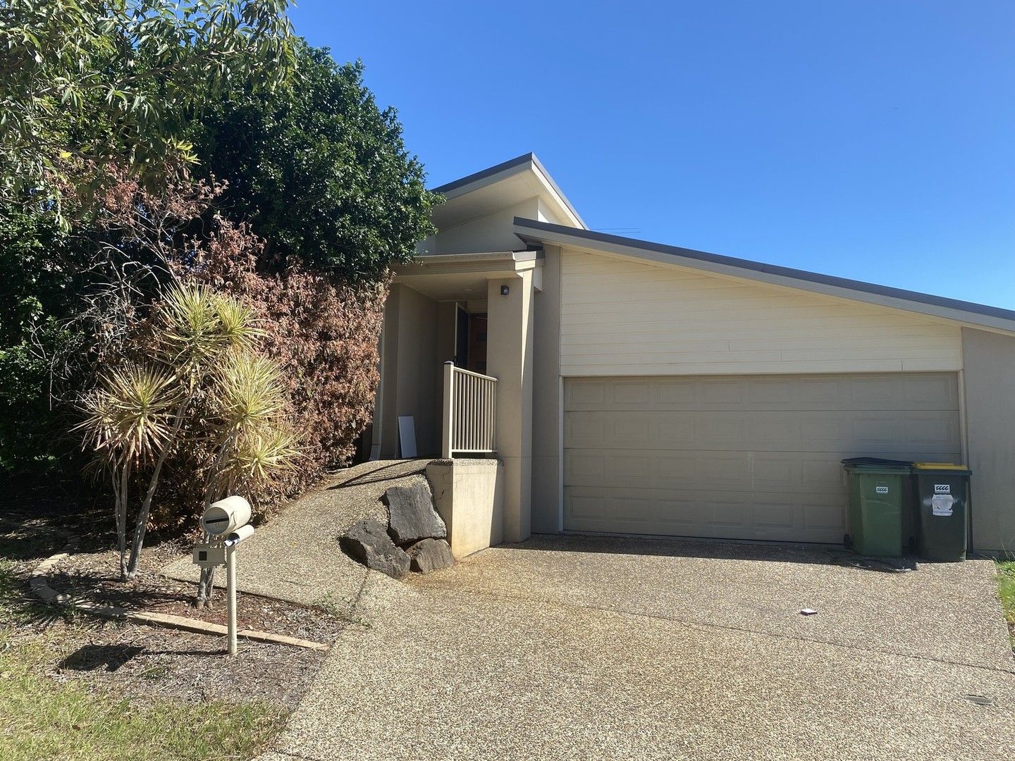 4 bedrooms House in 26 Hydrangea Street ORMEAU QLD, 4208