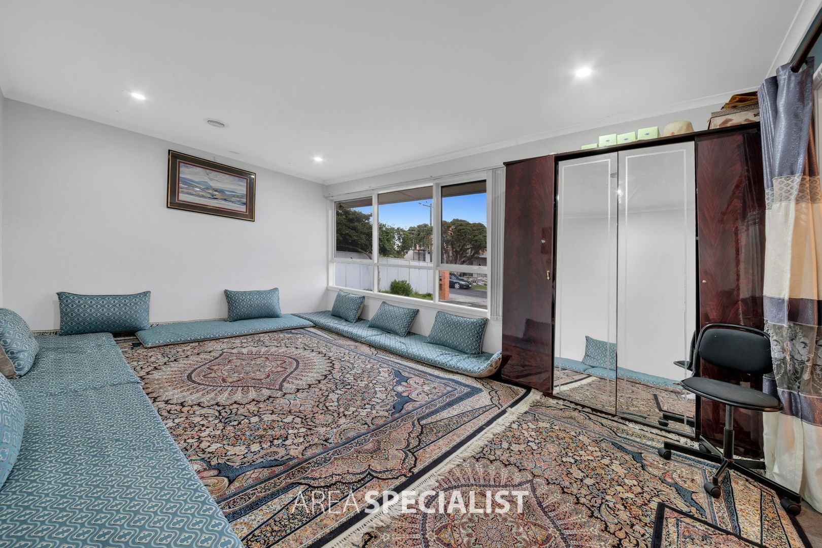 28 Edinborough Street, Hallam VIC 3803, Image 2