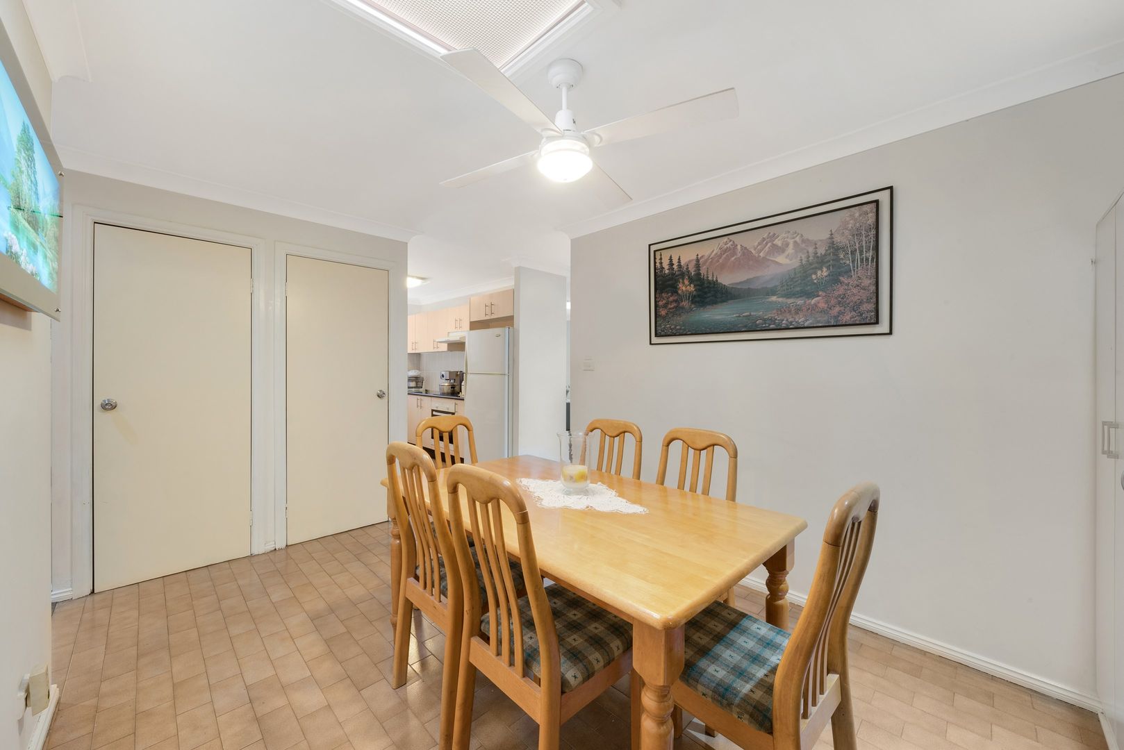 3/4 Bensley Road, Macquarie Fields NSW 2564, Image 2