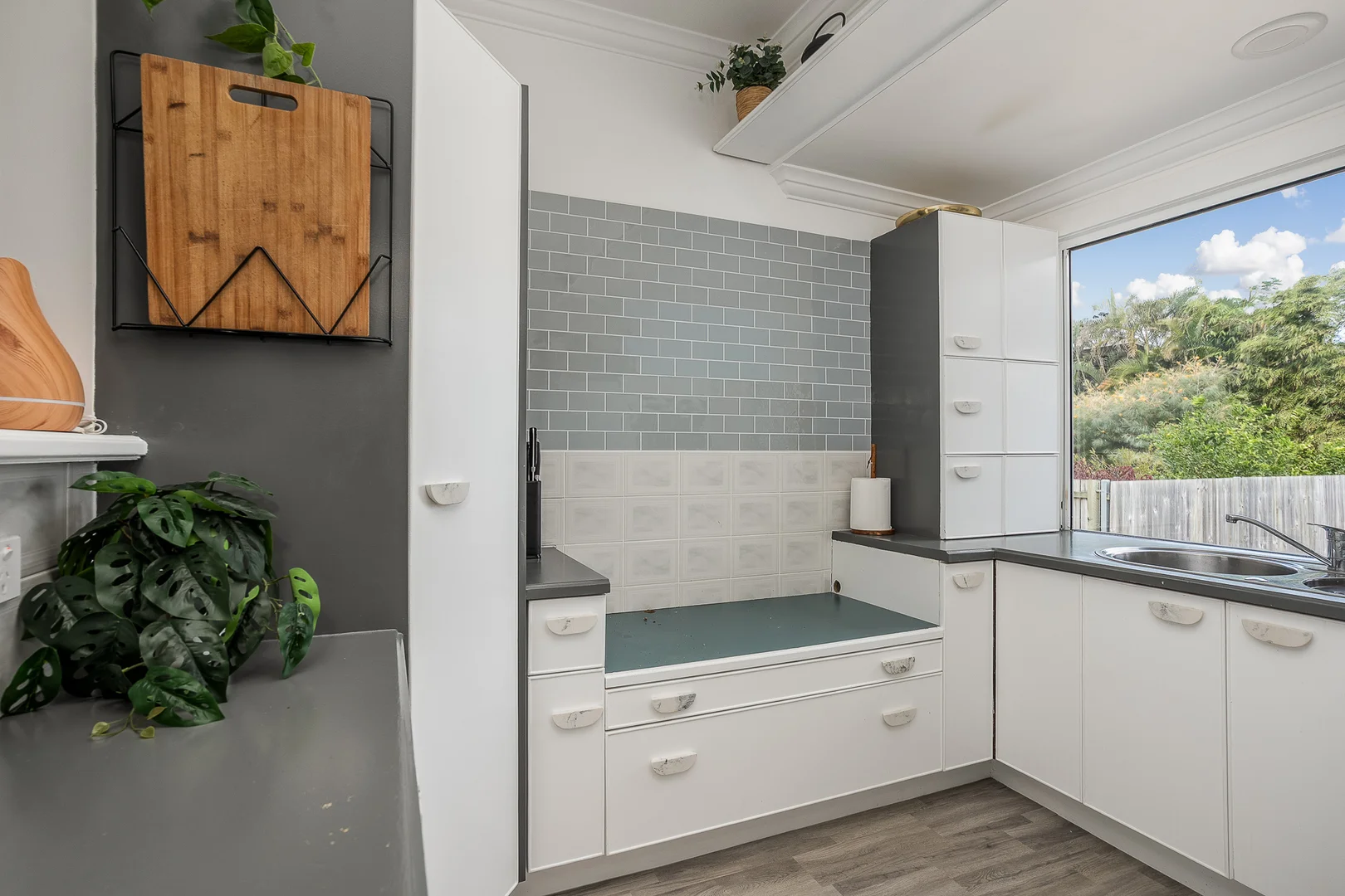 Additional image 5 of 13 Hardiman Street, Woody Point QLD 4019