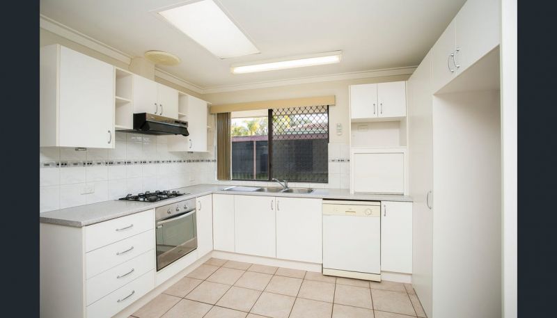 3 bedrooms House in 15 Becket Court CAMILLO WA, 6111