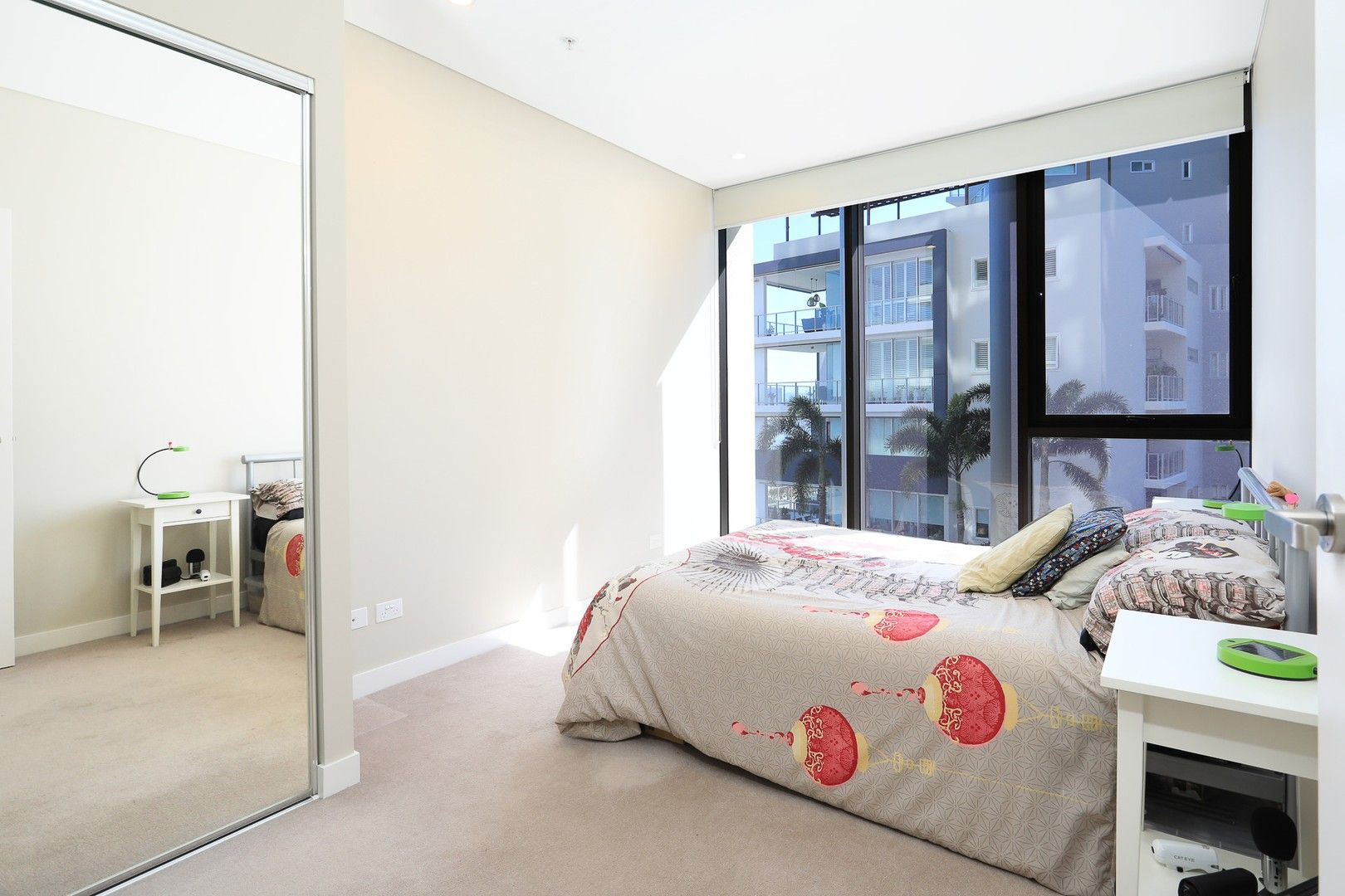 1 bedrooms Apartment / Unit / Flat in 8/37D Harbour Road HAMILTON QLD, 4007