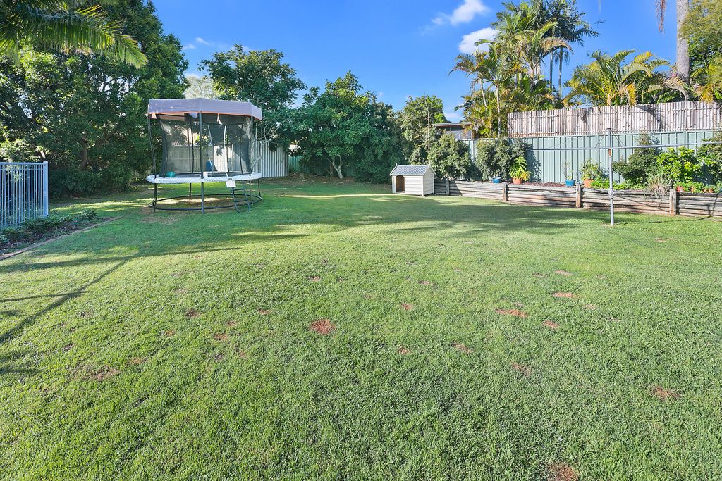 5 Hedlow Court, Carindale QLD 4152, Image 1
