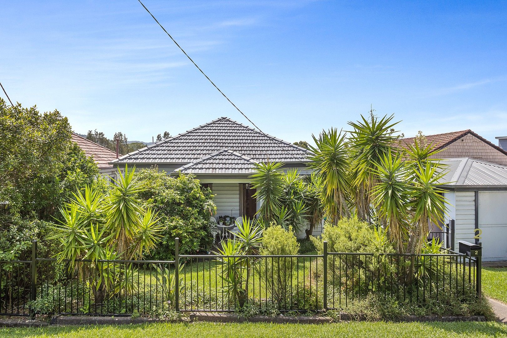 2 Phillips Avenue, West Wollongong NSW 2500