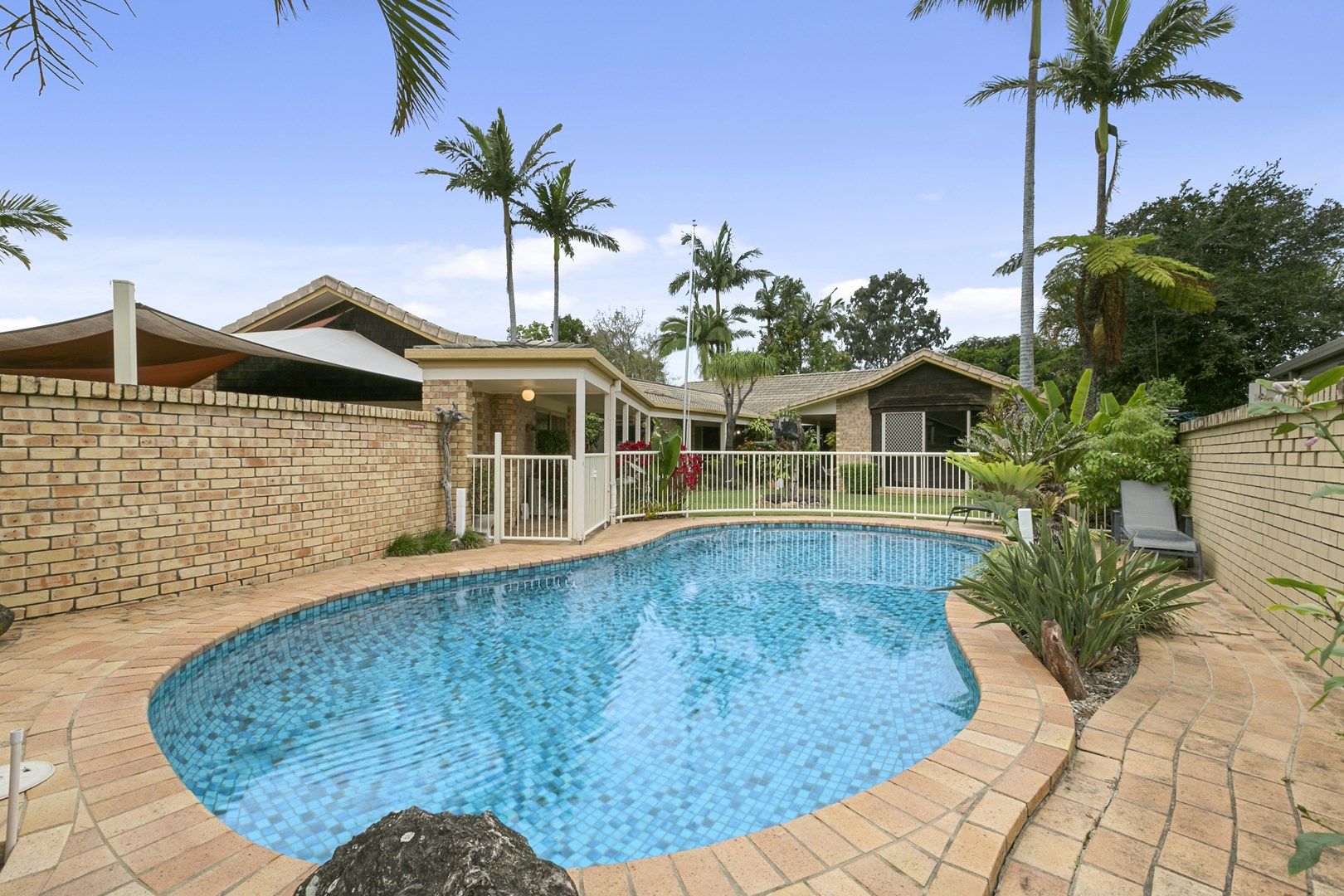 14 Inveray Avenue, Benowa Waters QLD 4217, Image 0