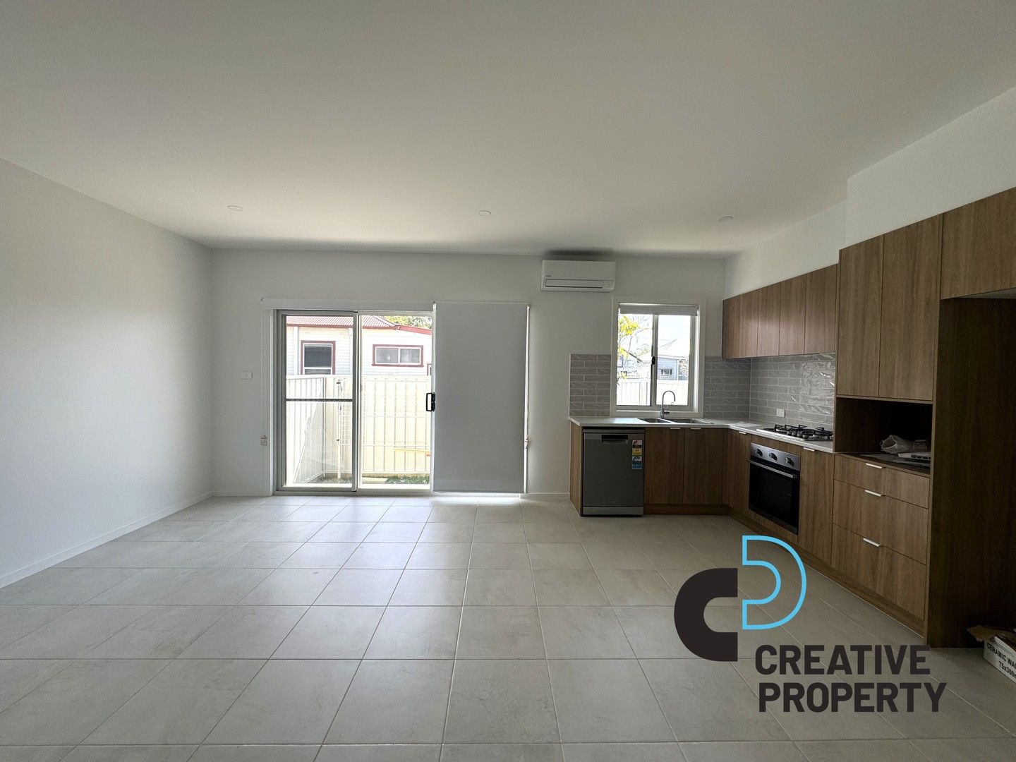 Townhouse in 2/38 Valencia Street, MAYFIELD NSW, 2304