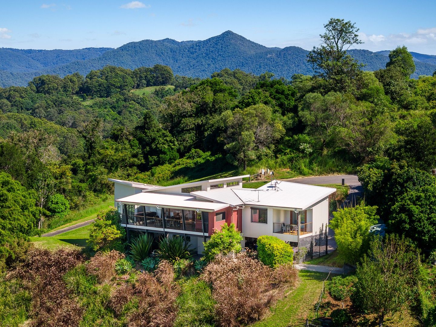 9 Highlander Court, Clear Mountain QLD 4500, Image 0
