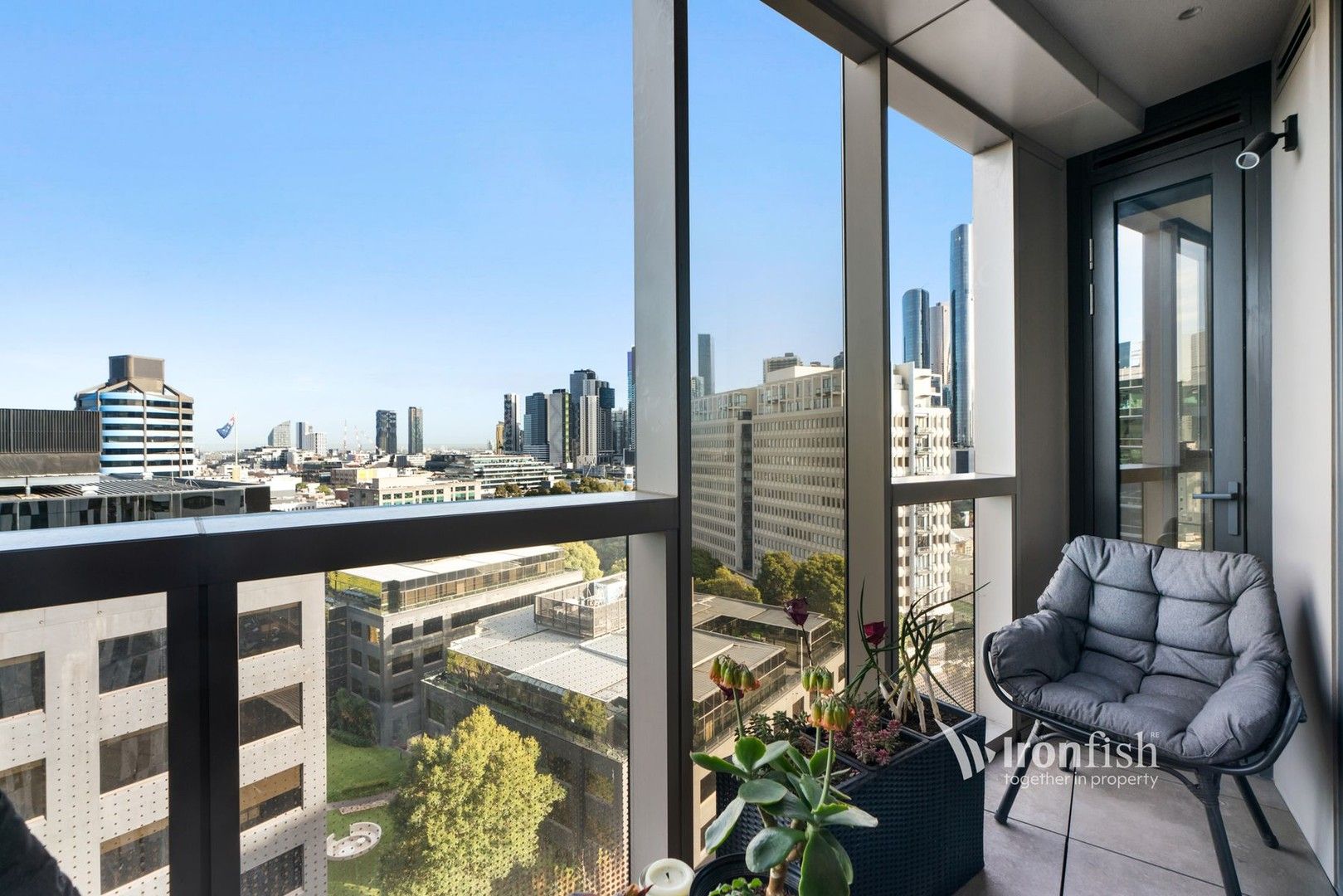 2 bedrooms Apartment / Unit / Flat in 1107/70 Dorcas St SOUTHBANK VIC, 3006