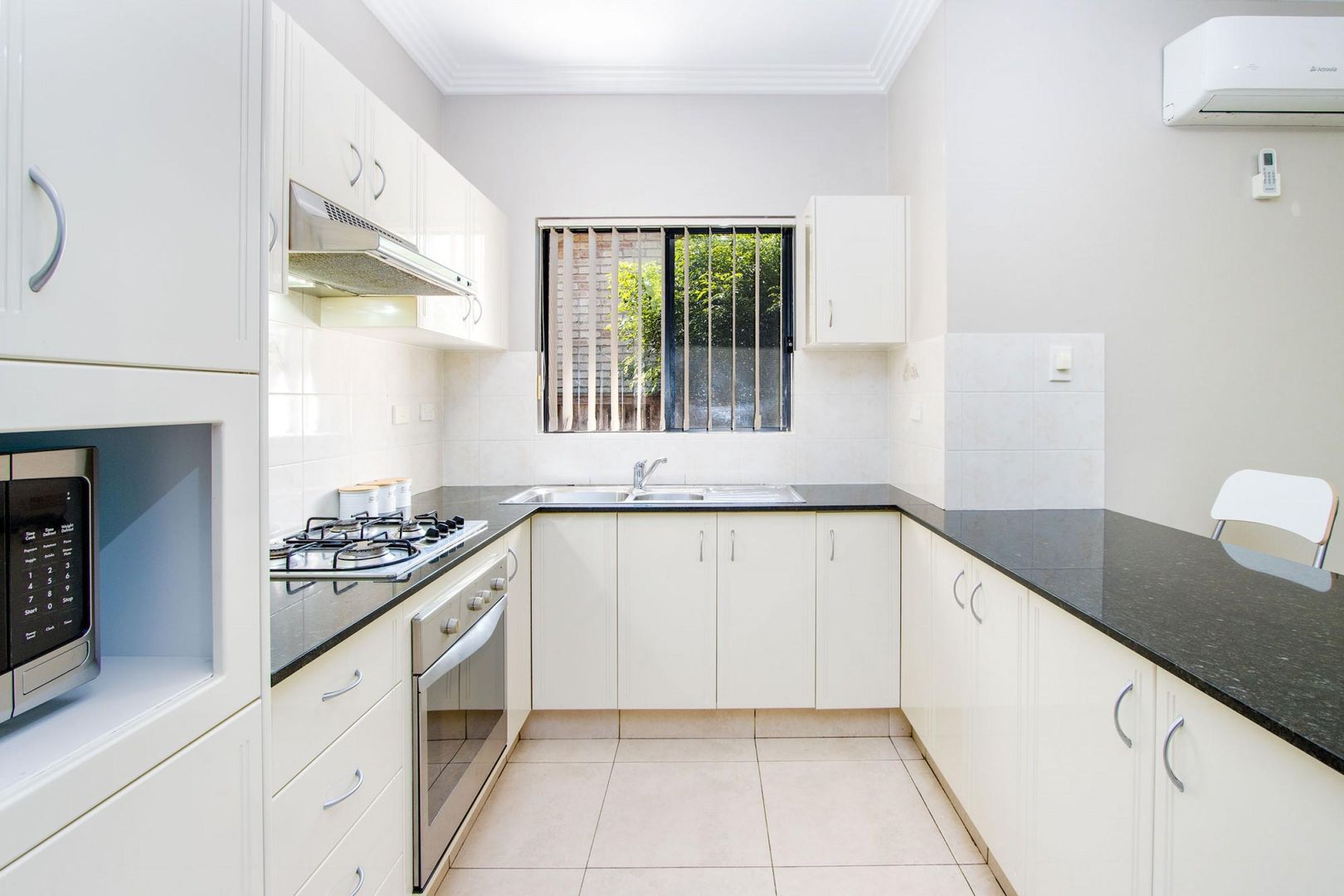 2/3 Wirralee Street, South Wentworthville NSW 2145, Image 2