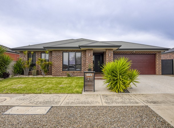 24 Cimmaron Way, Kialla VIC 3631