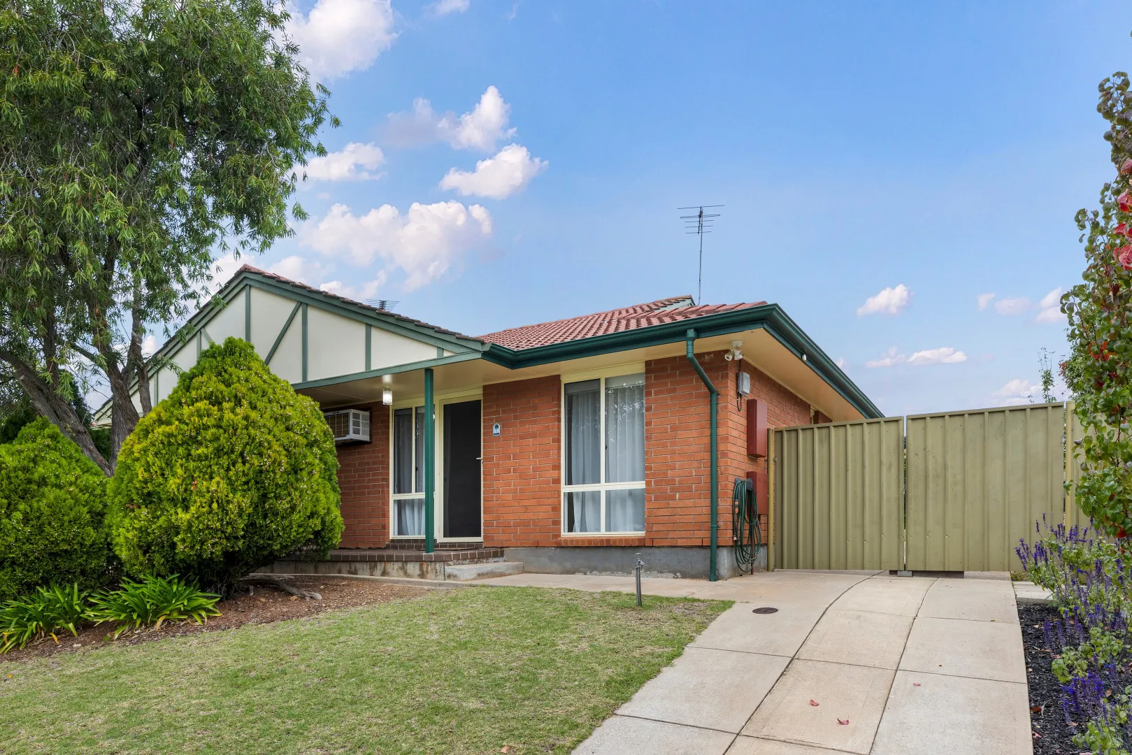 Modern Comfort in Peaceful Golden Grove Cul-de-Sac - View 3