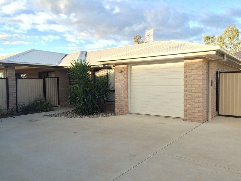 3 bedrooms Apartment / Unit / Flat in 2/14 Back Avenue CHINCHILLA QLD, 4413