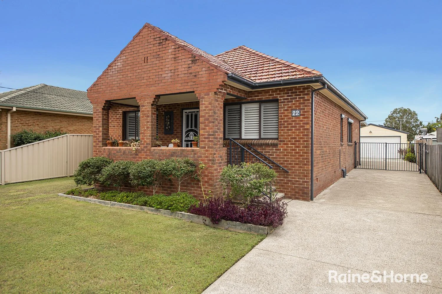 22 Robb Street, Belmont NSW 2280