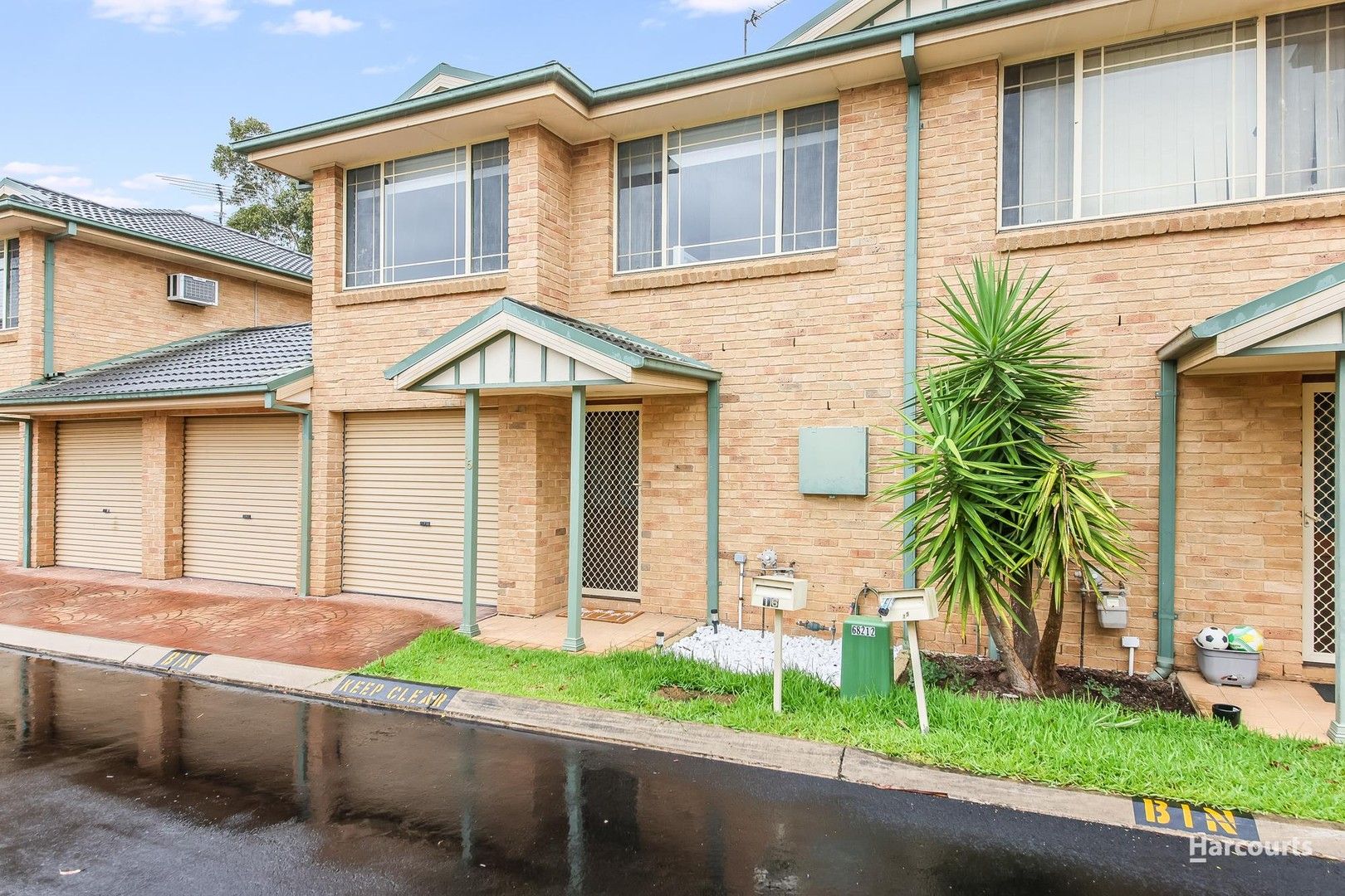 3 bedrooms House in 16 Maddison Court NARELLAN VALE NSW, 2567