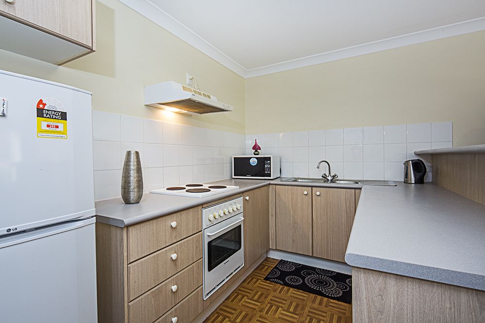 5/12 Albermarle Place, Phillip ACT 2606, Image 2