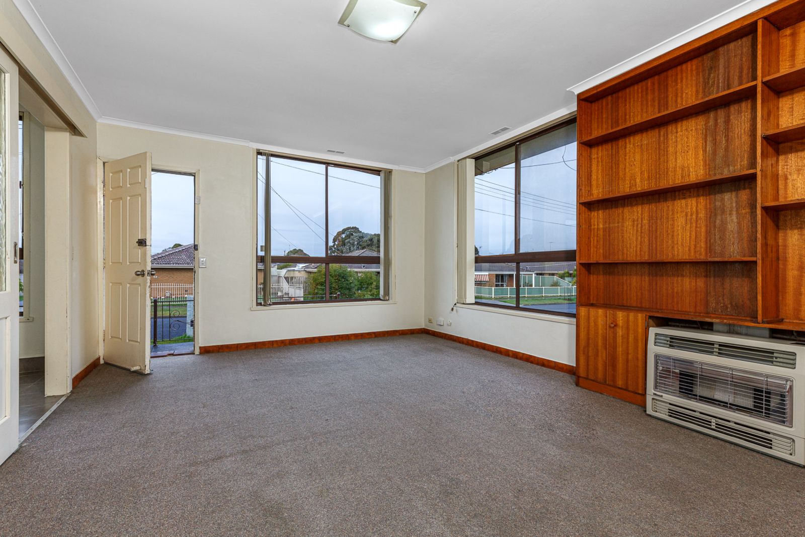 1 Conniston Street, Wendouree VIC 3355, Image 2