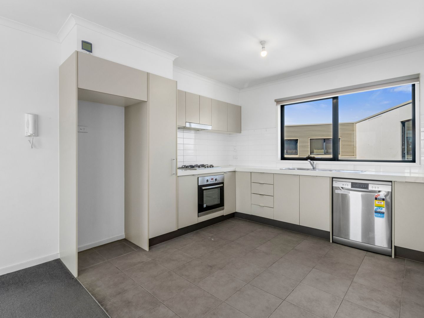 23/24-26 Burton Avenue, Clayton VIC 3168, Image 2