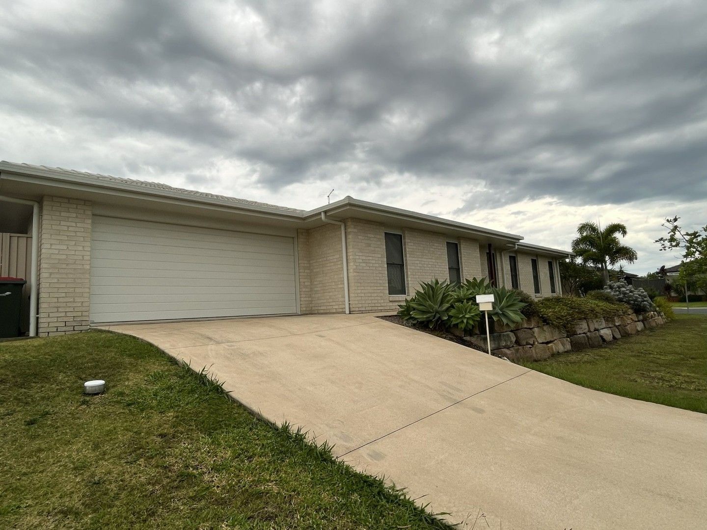 4 bedrooms House in 15 Sanctuary Court BONGAREE QLD, 4507