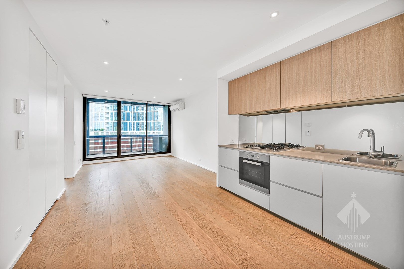 2 bedrooms Apartment / Unit / Flat in 1001S/889 Collins Street DOCKLANDS VIC, 3008