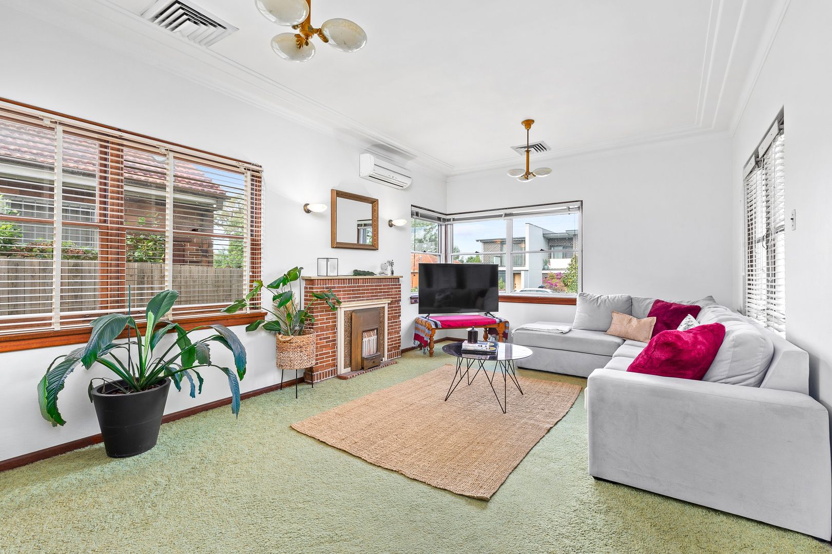 39 Osgathorpe Road, Gladesville NSW 2111, Image 2