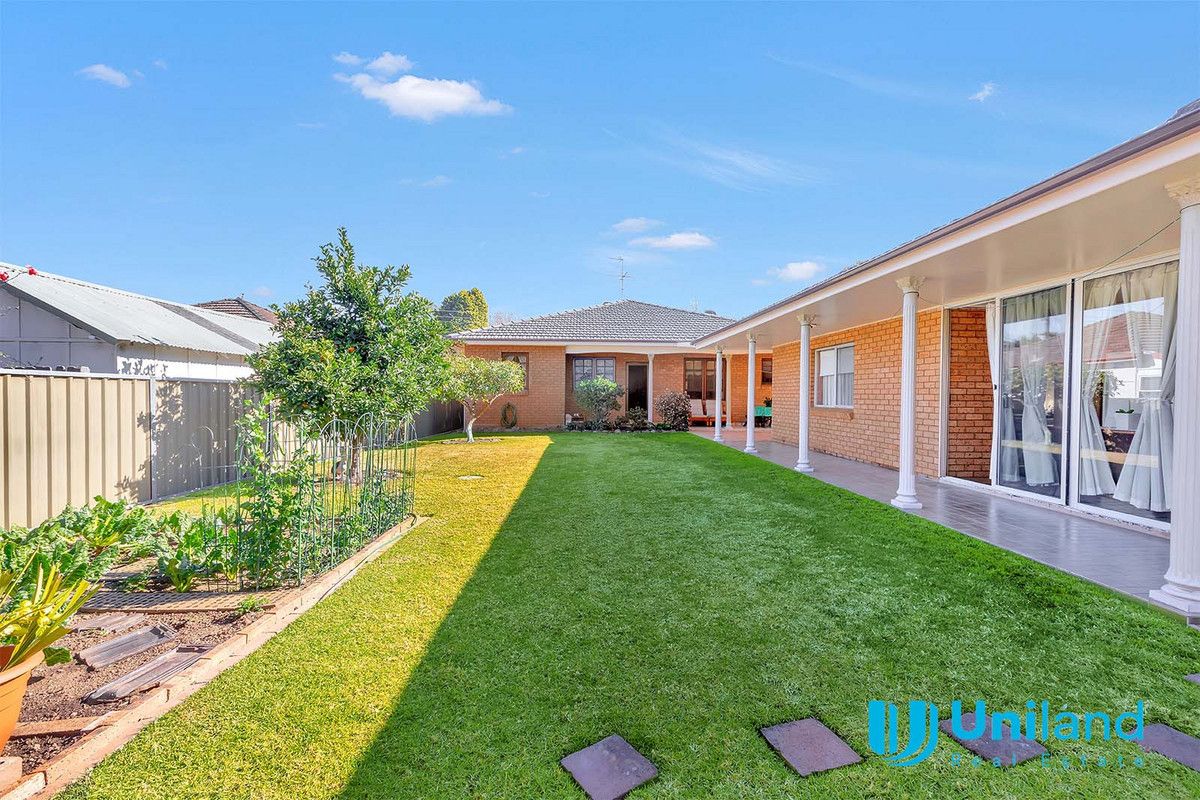 4 bedrooms House in 38 Old Castle Hill Road CASTLE HILL NSW, 2154