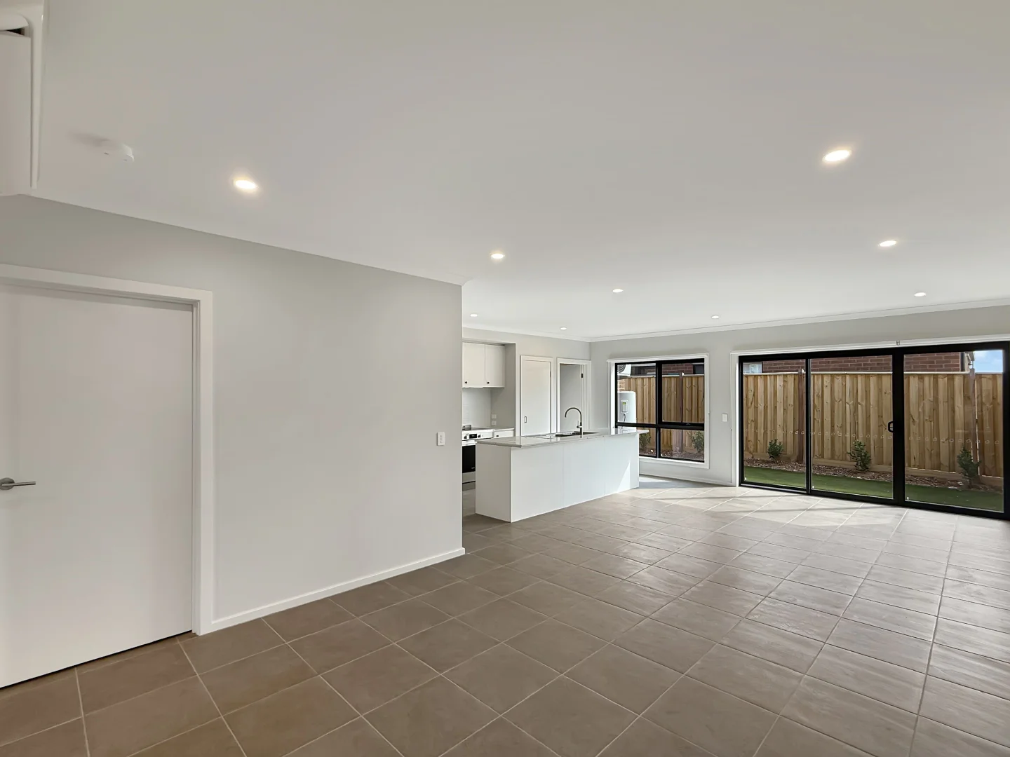 Additional image 6 of 35 Camelon Avenue, Thornhill Park VIC 3335