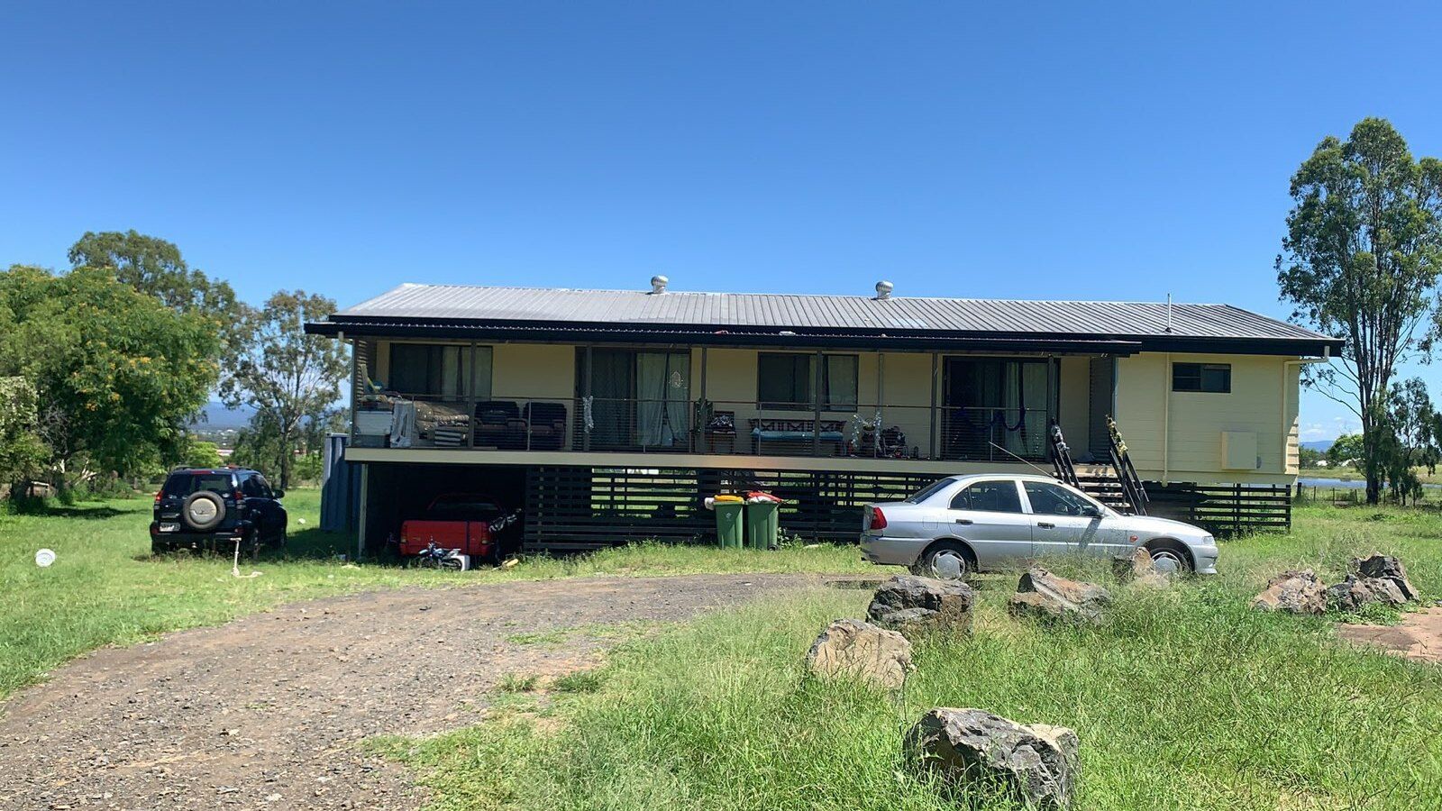 5 bedrooms House in 19 Stieler Dr PLAINLAND QLD, 4341