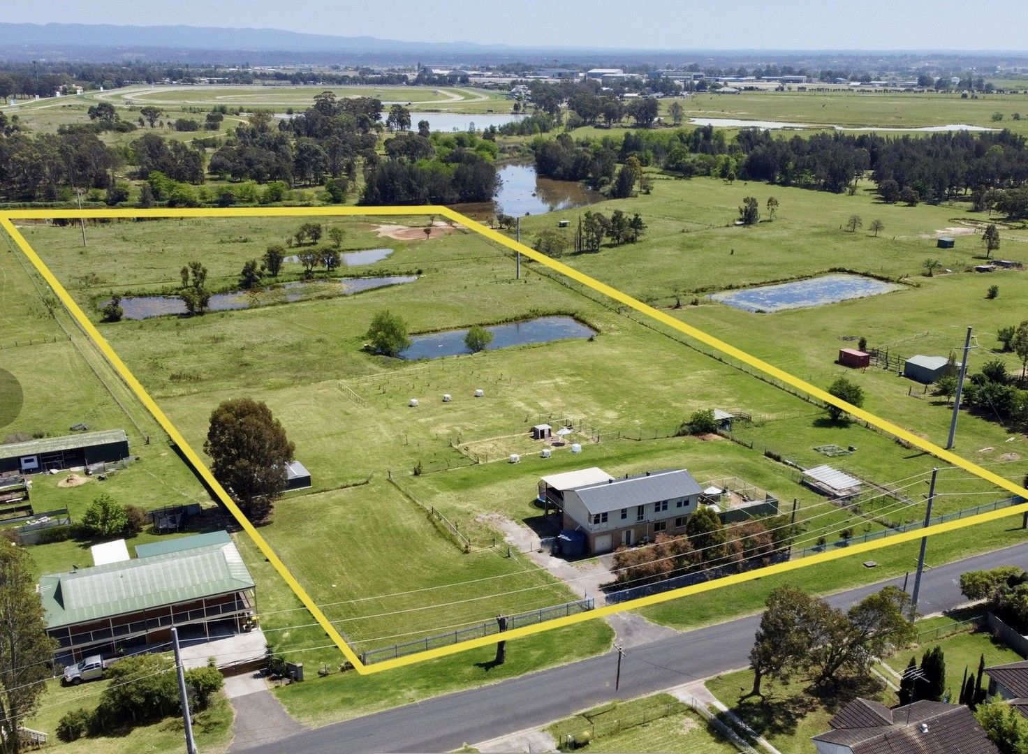 5 bedrooms House in 203 Cox street SOUTH WINDSOR NSW, 2756