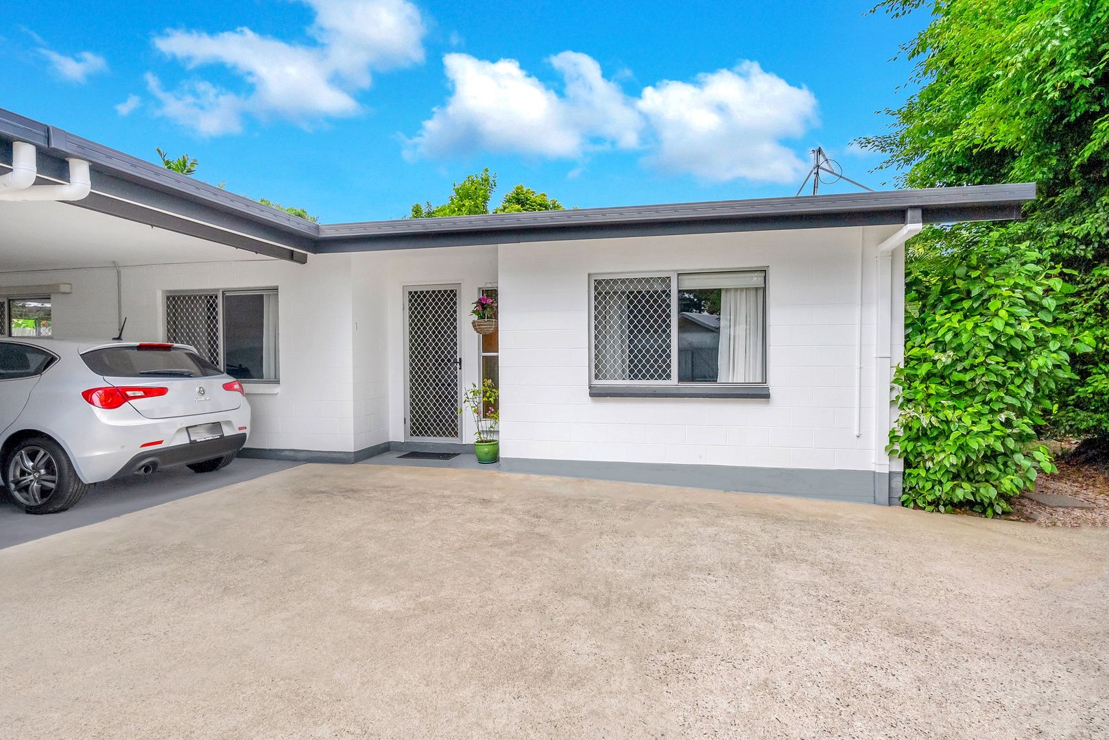 1/7 Hagen Close, Trinity Beach QLD 4879, Image 2