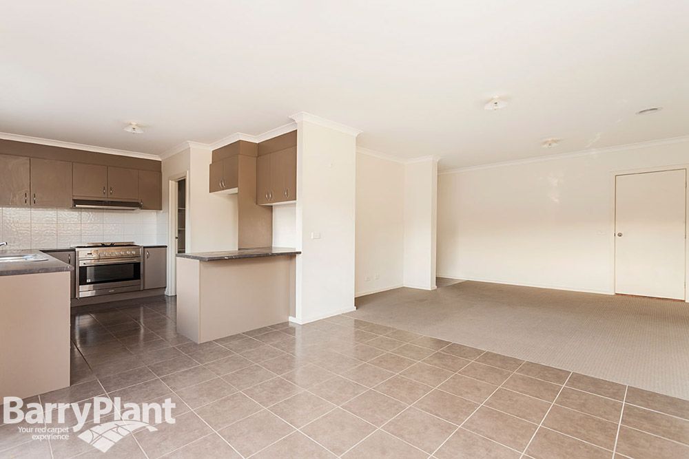 3/10 Siracusa Avenue, Point Cook VIC 3030, Image 2
