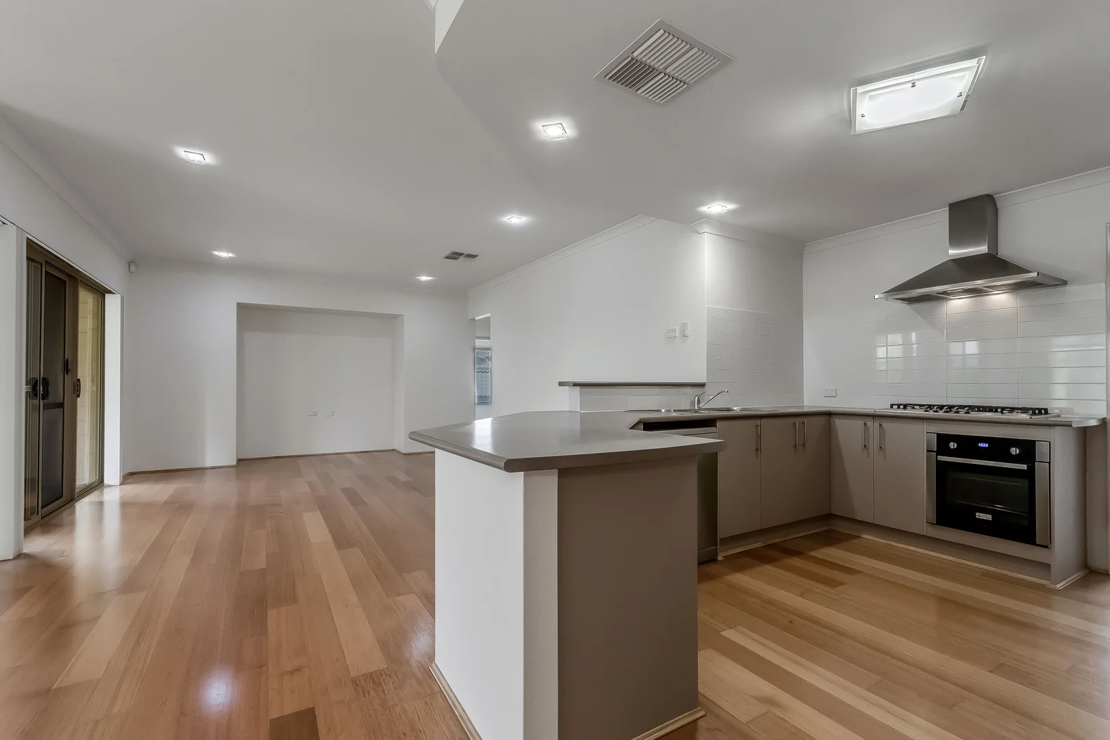 Additional image 20 of 34 Whittaker Turn, Piara Waters WA 6112