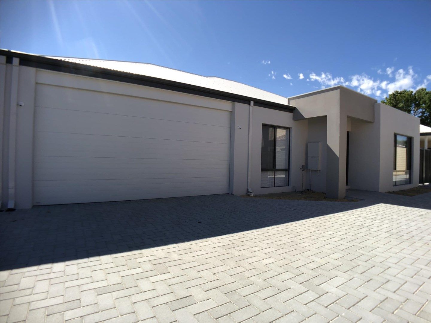 4 bedrooms Villa in 2/61 Eldorado Street TUART HILL WA, 6060