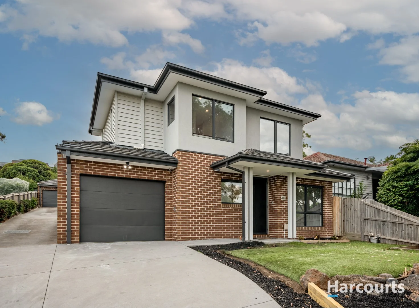 1/10 Winifred Street, Oak Park VIC 3046