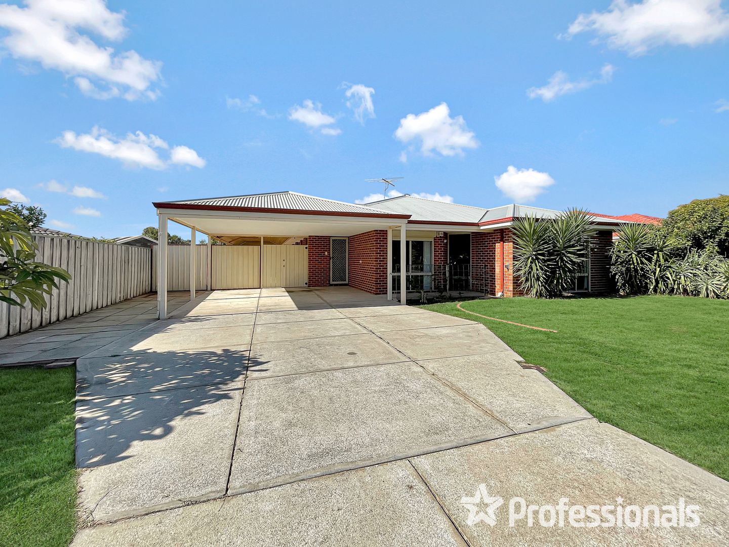 4 bedrooms House in 79 Waring Green CLARKSON WA, 6030