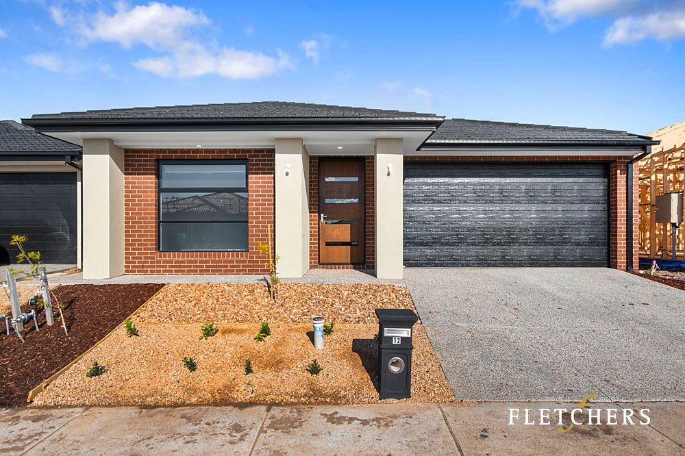 4 bedrooms House in 12 Maroon Street TARNEIT VIC, 3029