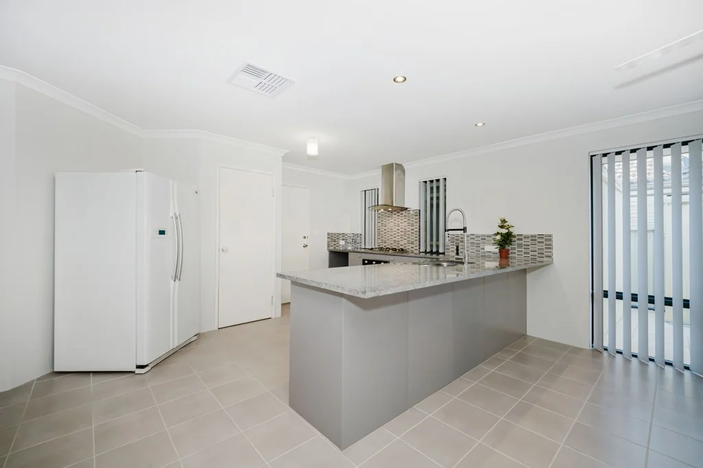 Additional image 12 of 45 Still Meadow Turn, Meadow Springs WA 6210