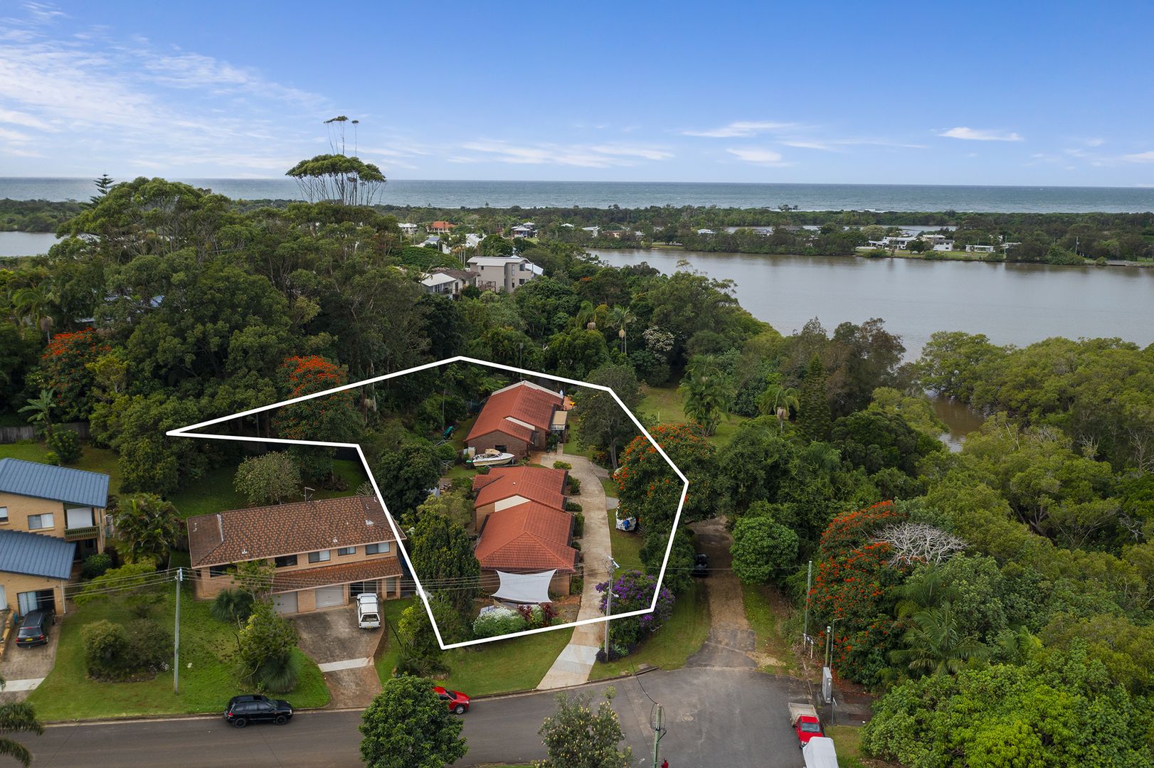 85 Oyster Point Road, Banora Point NSW 2486, Image 1