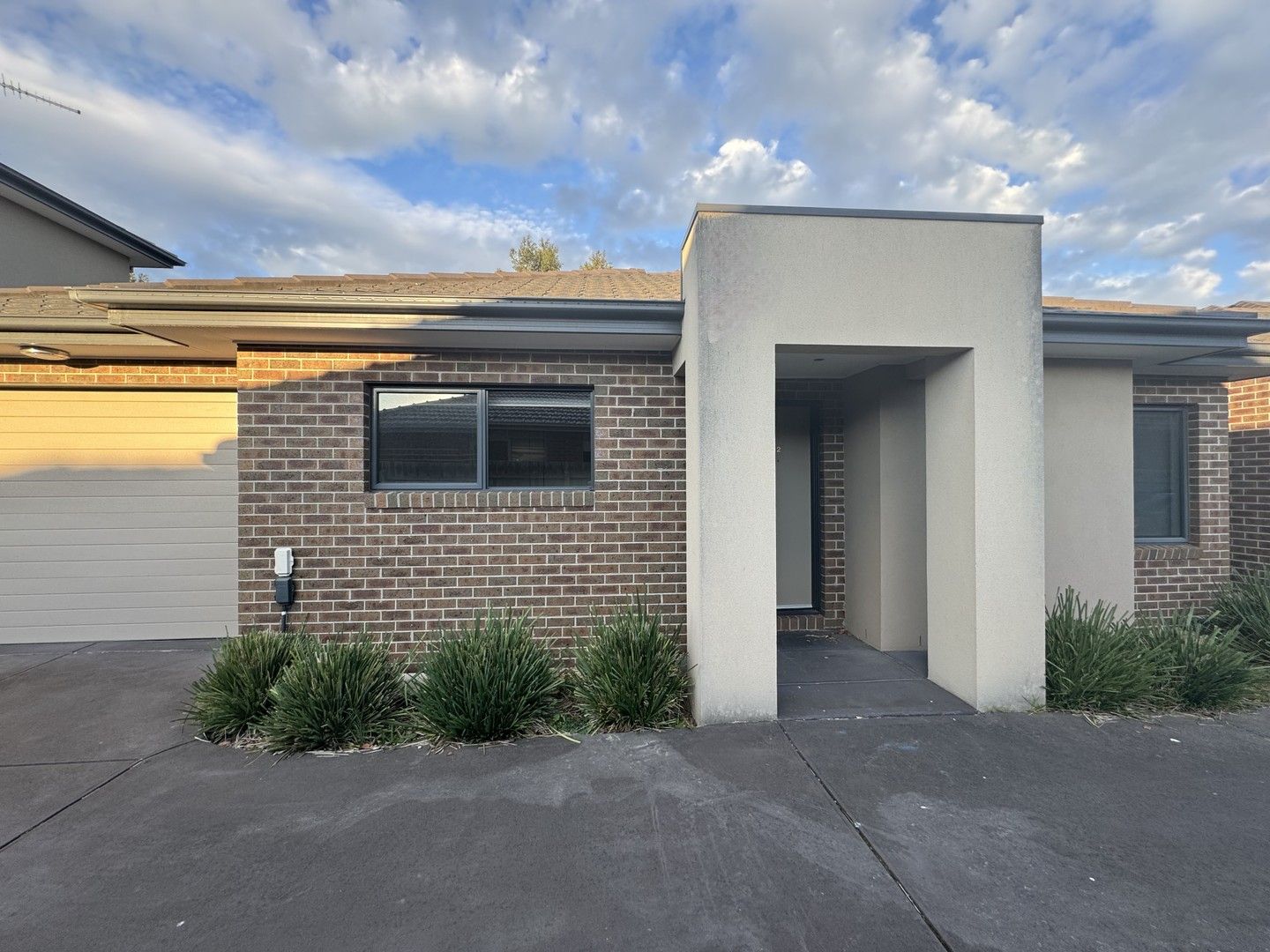 2 bedrooms Apartment / Unit / Flat in 2/91 Miranda Road RESERVOIR VIC, 3073
