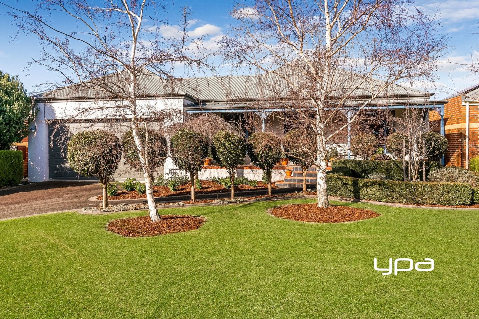 3 bedrooms House in 9 Mayfin Court SUNBURY VIC, 3429