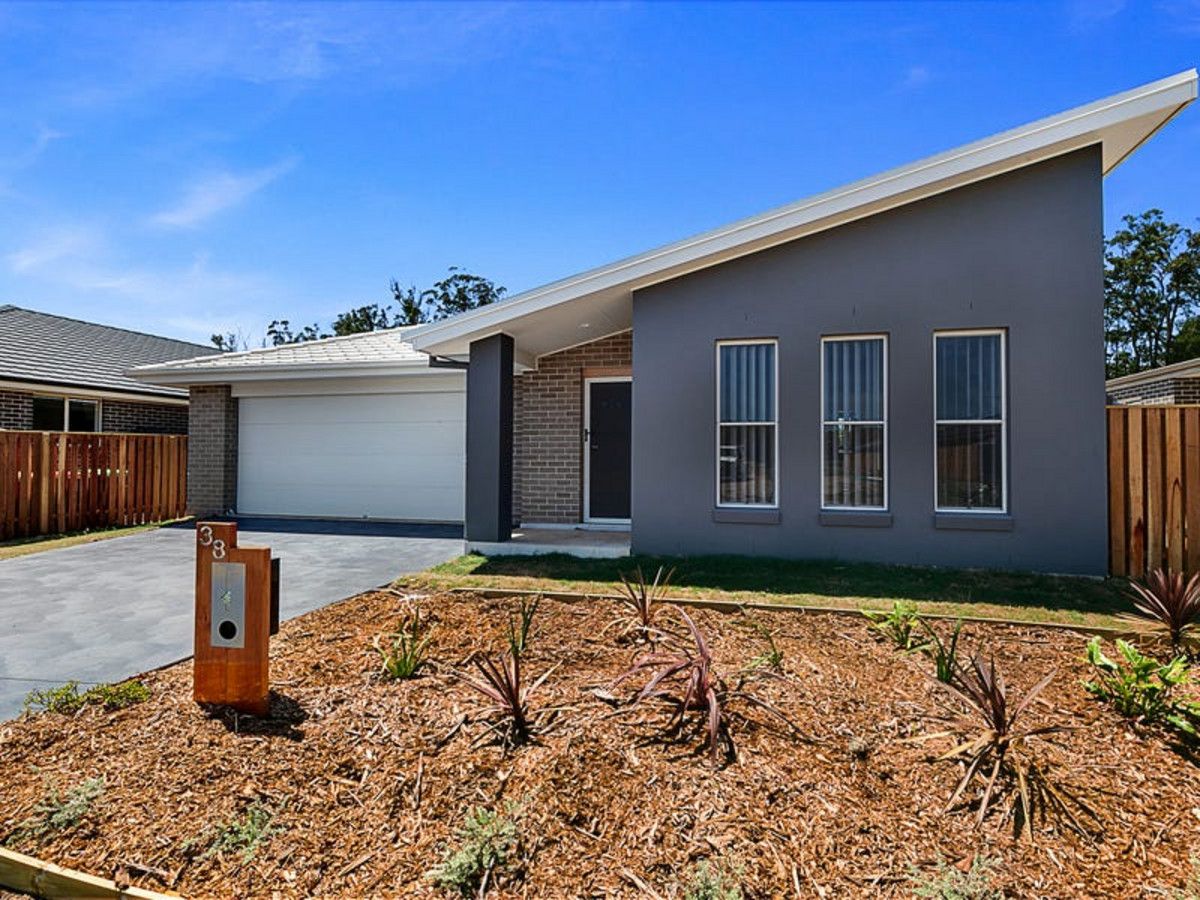 4 bedrooms House in 38 Gunsynd Chase PORT MACQUARIE NSW, 2444