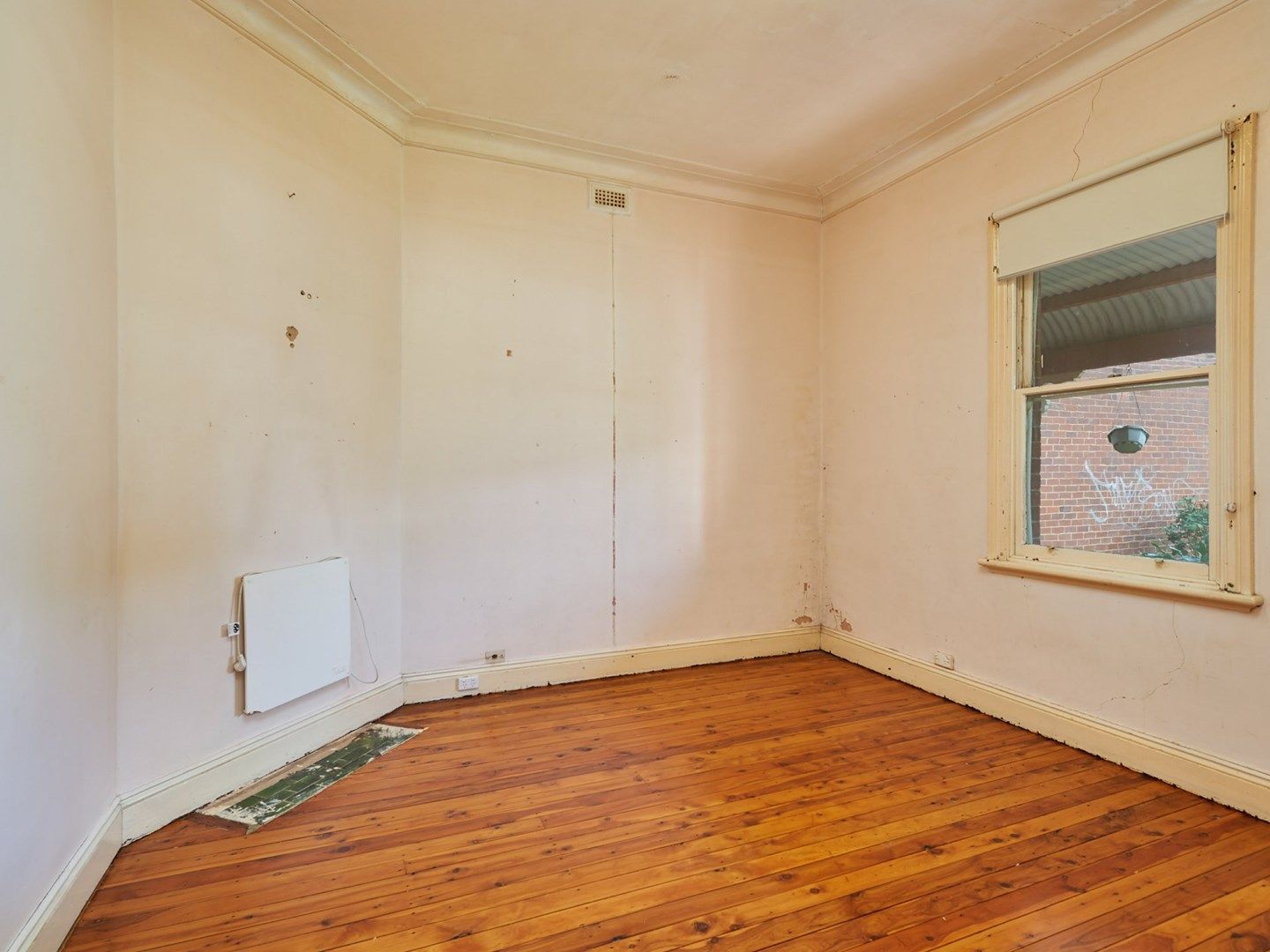 33 Kincaid Street, Wagga Wagga NSW 2650, Image 2